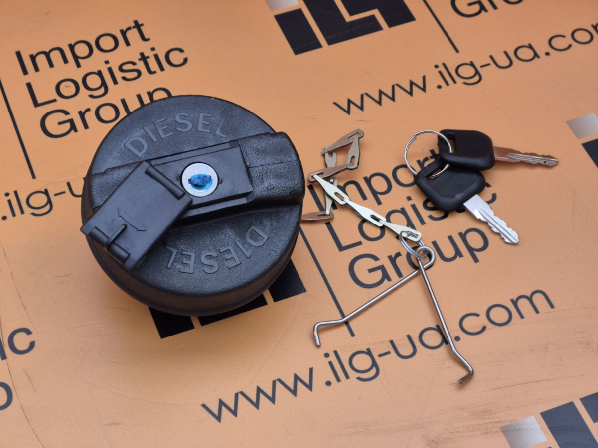 Кришка паливного бака 333/C0880>>331/11403 (STP)